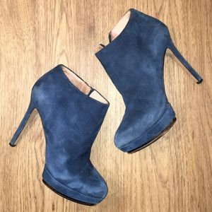 Vince Camuto ‘Dira’ Suede Heeled Booties